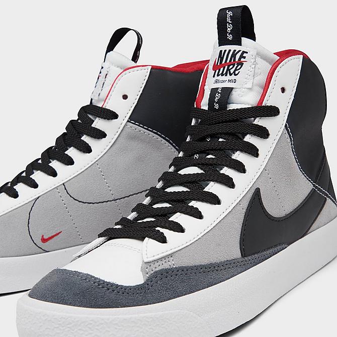 Front view of Big Kids' Nike Blazer Mid '77 SE Casual Shoes in Summit White/Black/University Red Click to zoom