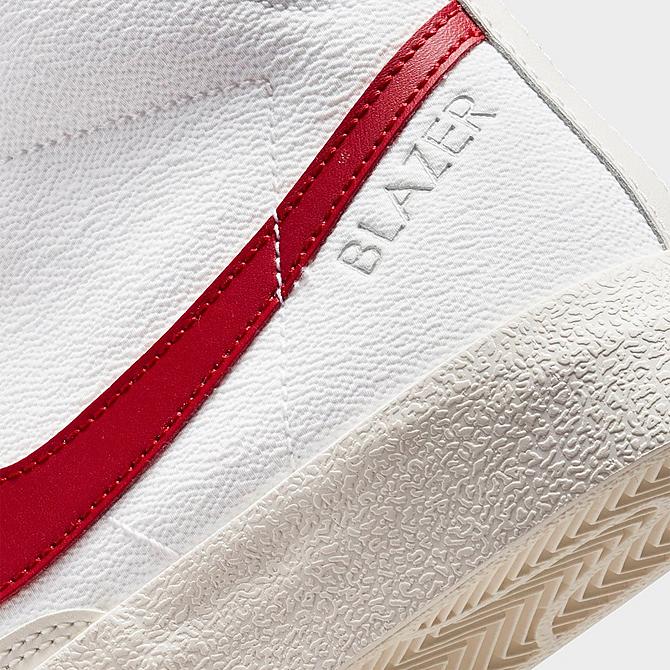 Front view of Big Kids' Nike Blazer Mid '77 SE Casual Shoes in White/Gym Red/Light Smoke Grey/Phantom Click to zoom