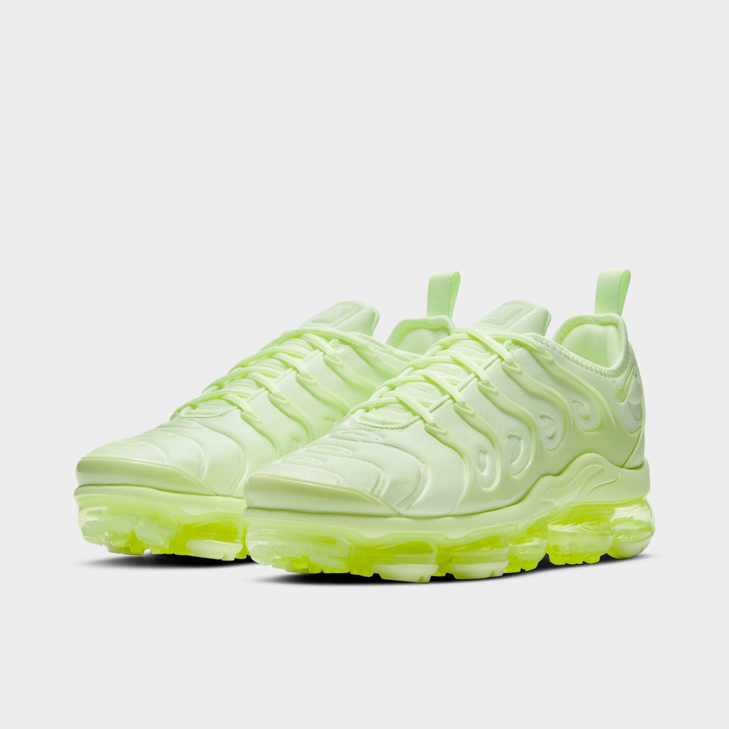 Women S Nike Air Vapormax Plus Running Shoes Finish Line