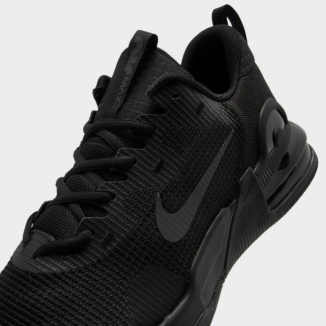 All black nike workout hot sale shoes