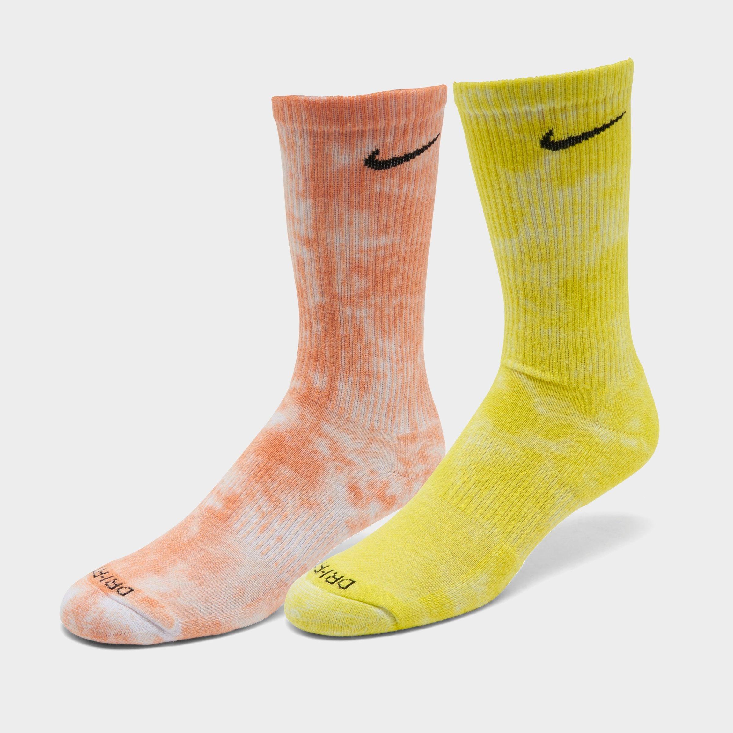 nike medium socks