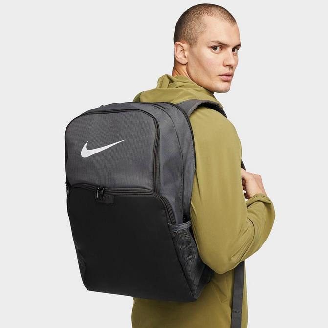 Nike Brasilia 9.5 Training XL Backpack : : Clothing, Shoes &  Accessories