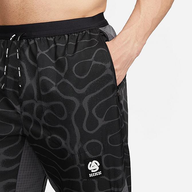 Back Right view of Men's Nike Dri-FIT Wild Run Phenom Elite Woven Graphic Print Jogger Pants in Black/Anthracite Click to zoom