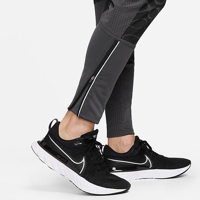 On Model 5 view of Men's Nike Dri-FIT Wild Run Phenom Elite Woven Graphic Print Jogger Pants in Black/Anthracite Click to zoom