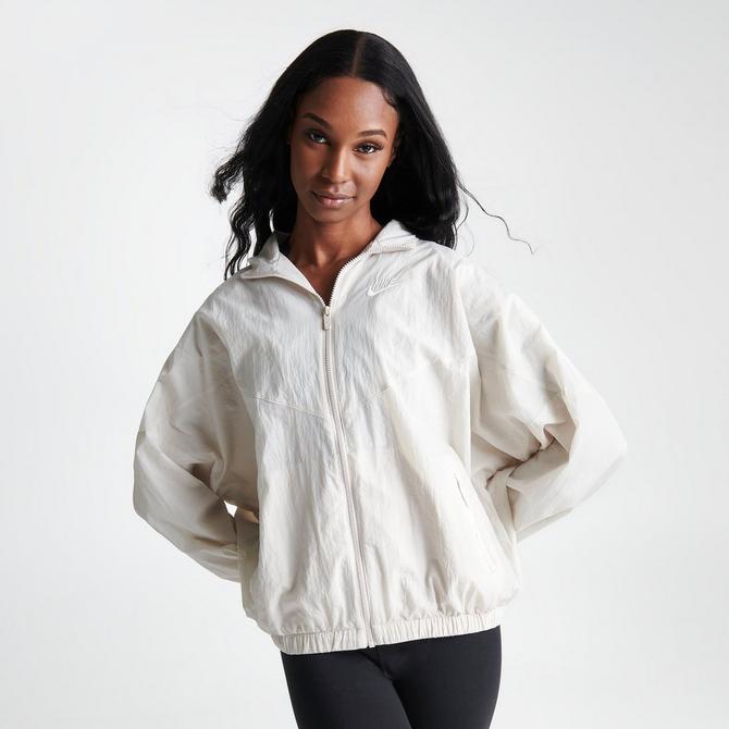 Nike Sportswear Essential Windrunner Women's Woven Jacket.