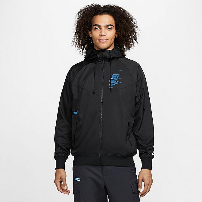 Front view of Men's Nike Sportswear Sport Essentials+ Windrunner Woven Windbreaker Jacket in Black/White Click to zoom