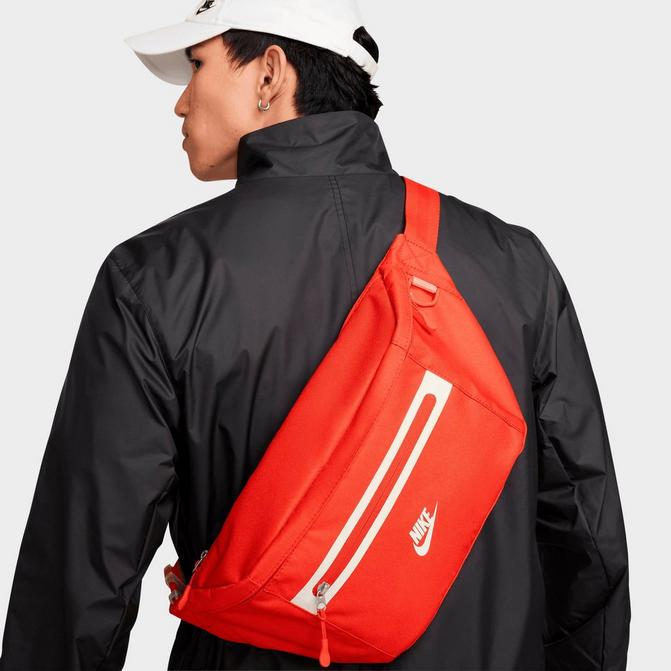 Nike Elemental Premium Waistpack | Line
