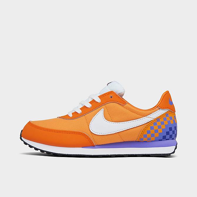Right view of Little Kids' Nike Waffle Trainer 2 SE Casual Shoes in Kumquat/White/Psychic Purple Click to zoom