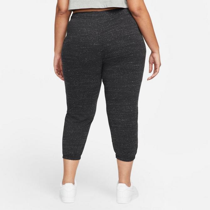 plus size nike capris