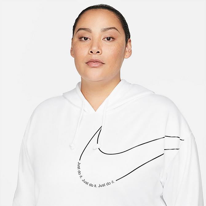 Back Right view of Women's Nike Therma-FIT Fleece Pullover Graphic Training Hoodie (Plus Size) in White/Black Click to zoom