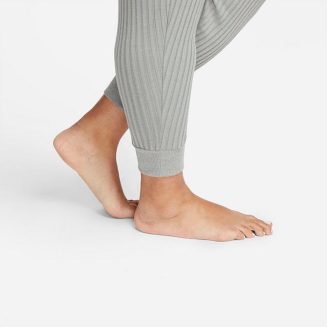 On Model 5 view of Women's Nike Yoga Luxe Fuzzy Ribbed Jogger Pants (Plus Size) in Particle Grey/Htr/Platinum Tint Click to zoom