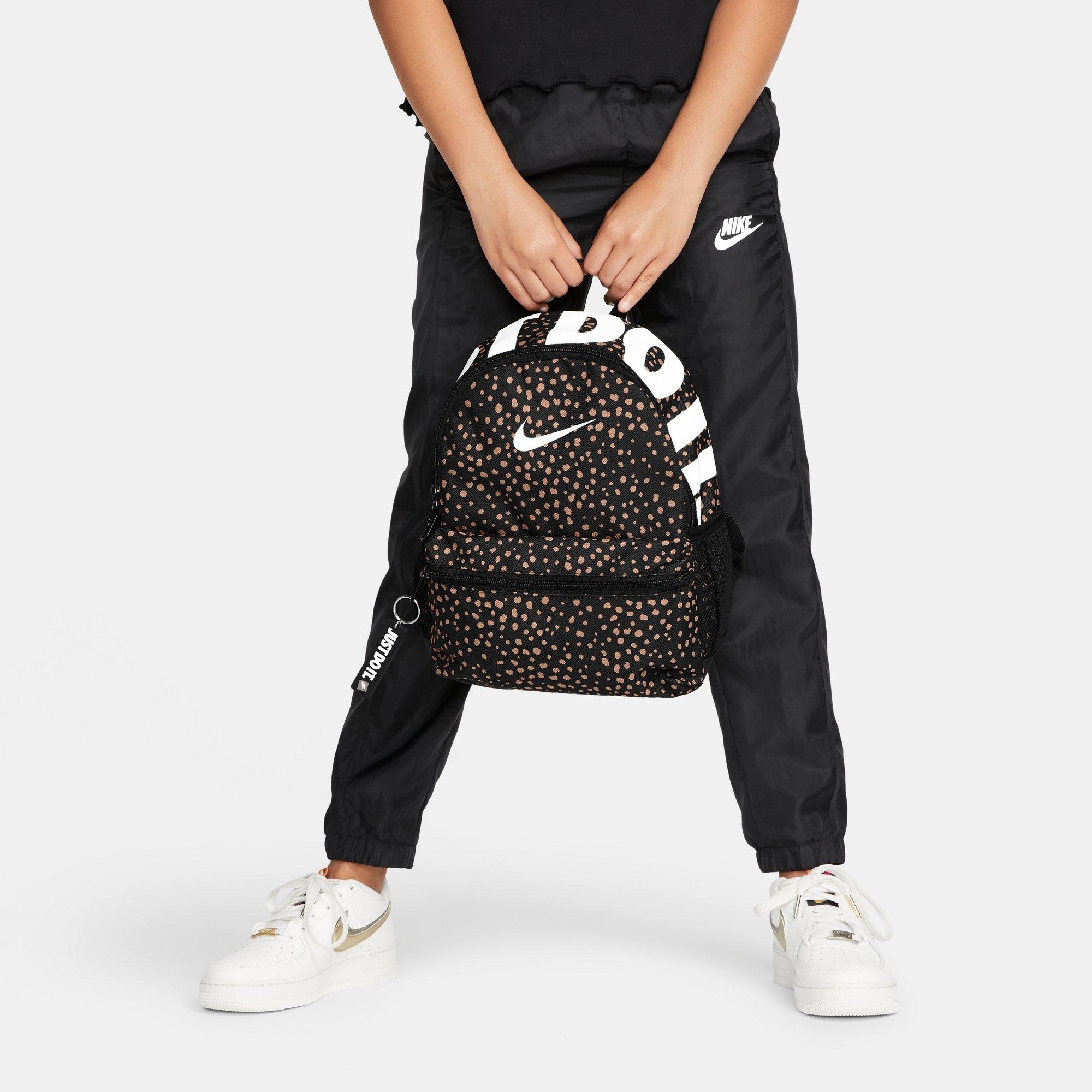 finish line leopard nike
