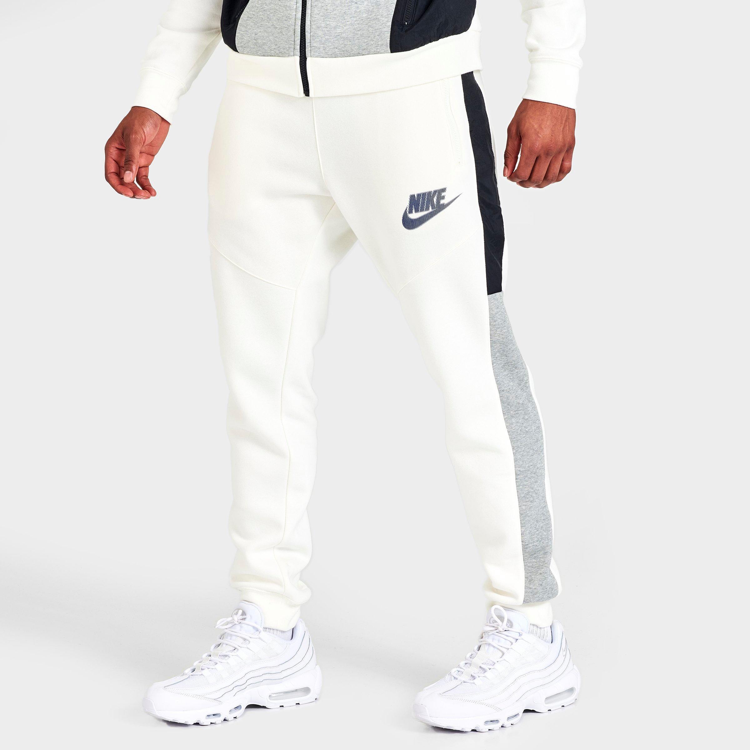 nike swoosh tracksuit men