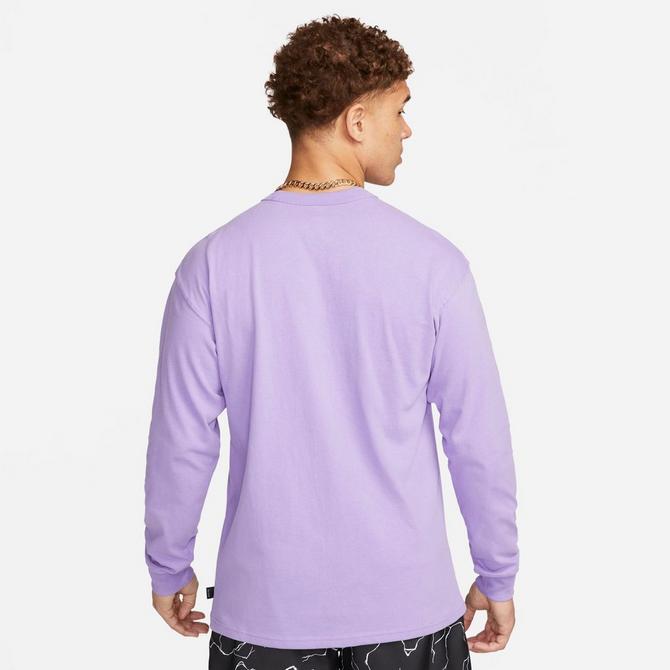 Men's Nike Sportswear Premium Essentials Long-Sleeve T-Shirt in Purple, Size: Medium | DO7390-567