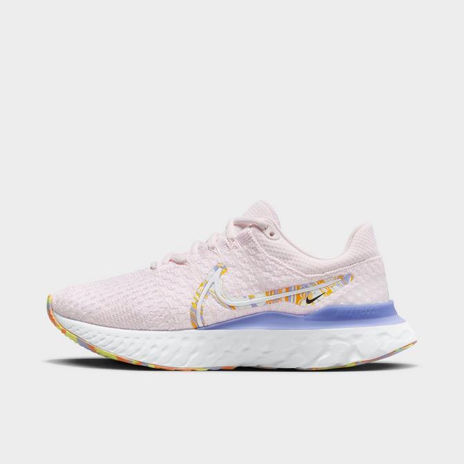 Finish line best sale nike epic react