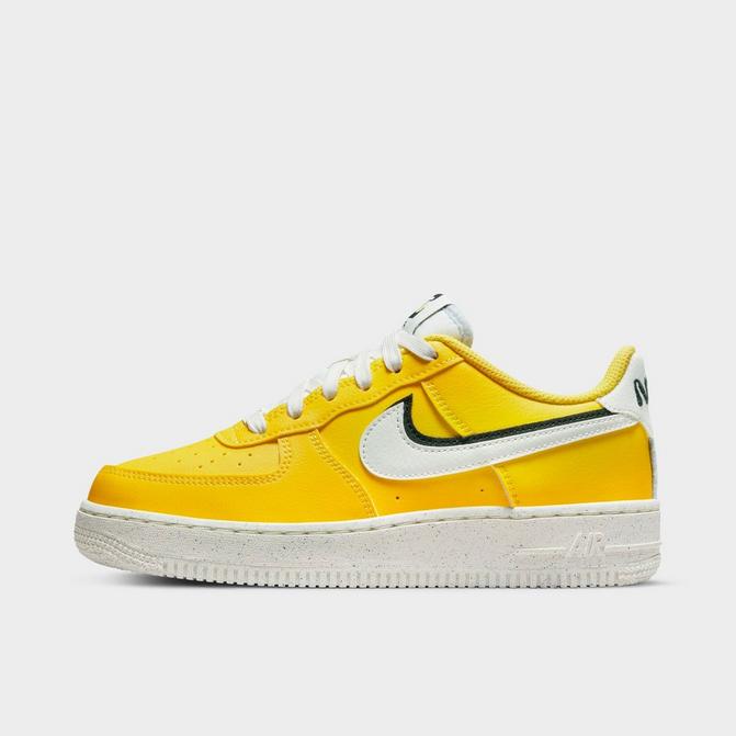 Nike Air Force 1 LV8 (GS) in White - Size 4