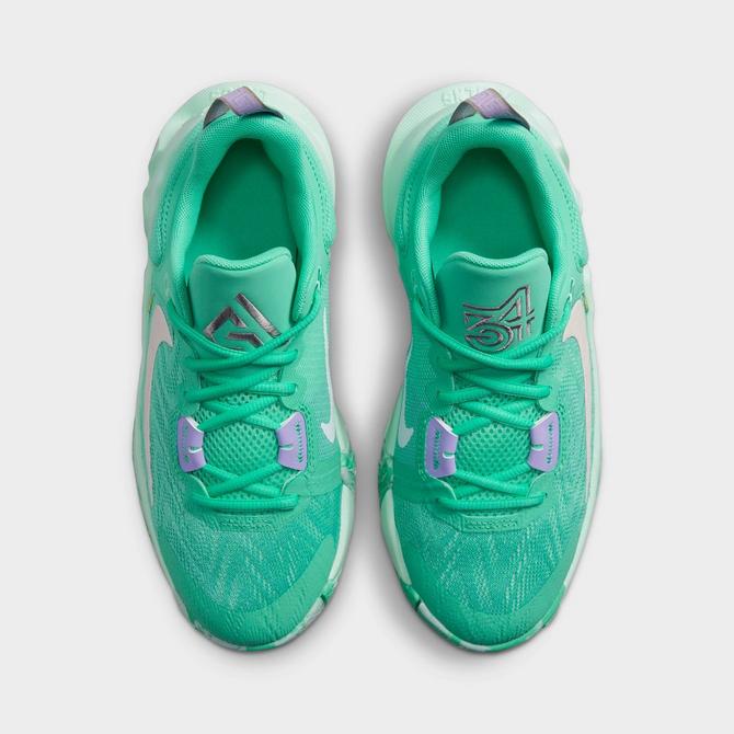 Teal green clearance nike shoes