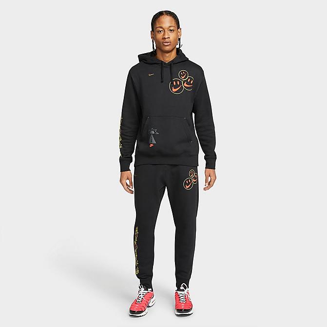 Front view of Men's Nike Sportswear Extra Smile Club Fleece Jogger Pants in Black Click to zoom