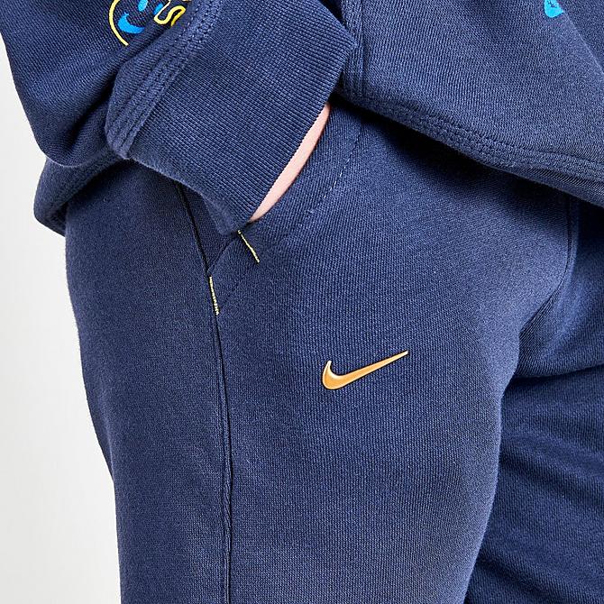 Back Right view of Boys' Nike Go The Extra Mile Jogger Pants in Thunder Blue Click to zoom