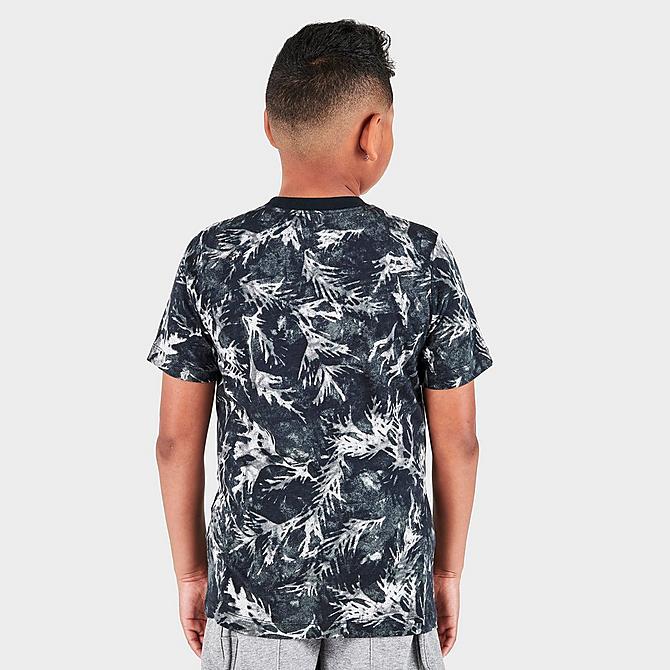 Back Right view of Boys' Nike Sportswear Camo Leaf T-Shirt in Black Click to zoom