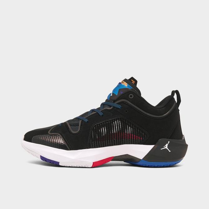 Basketball shoes best sale at finish line