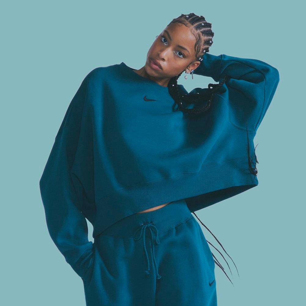 nike sportswear womens oversized crewneck sweatshirt