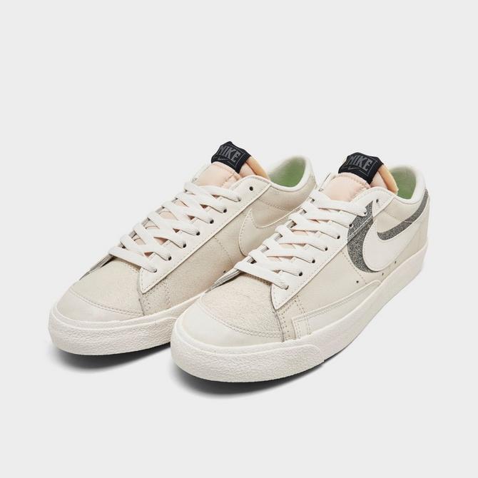blazer low 77