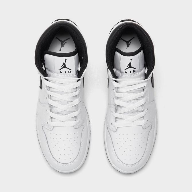 Orders white jordans youth