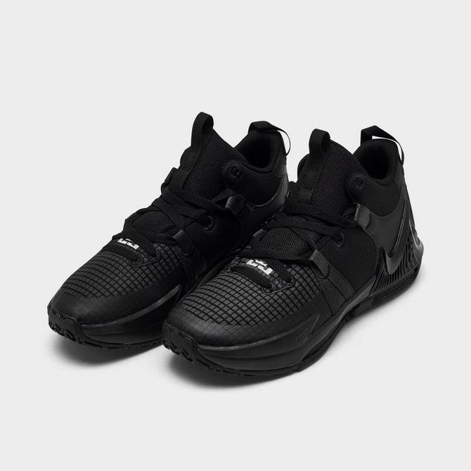 Finish line store lebron soldier 11