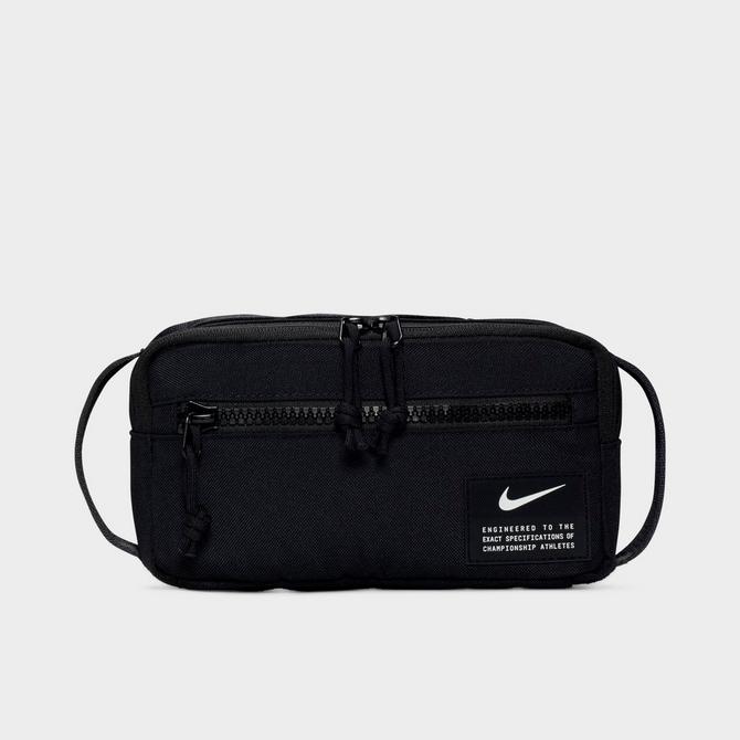 Nike fanny best sale pack finish line