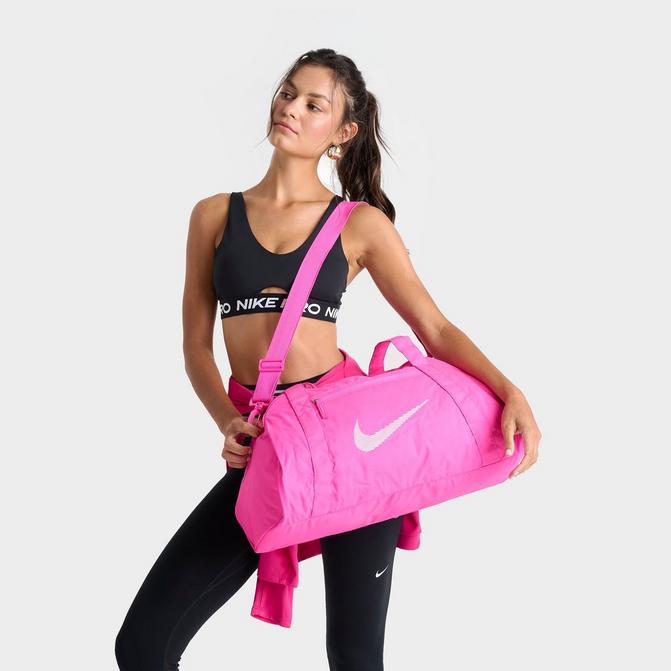 Nike Brasilia 6 Large Duffel at Foot Locker  Nike duffle bag, Nike bags,  Womens gym bag