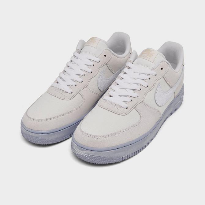 Nike Men's Air Force 1 '07 LV8 Casual Shoes