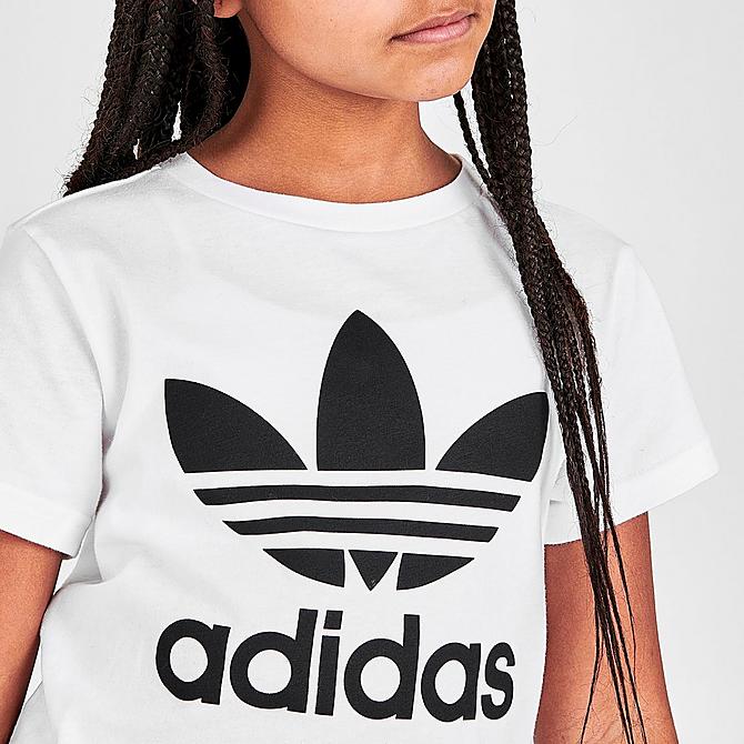 On Model 5 view of Kids' adidas Originals Trefoil T-Shirt in White/Black Click to zoom