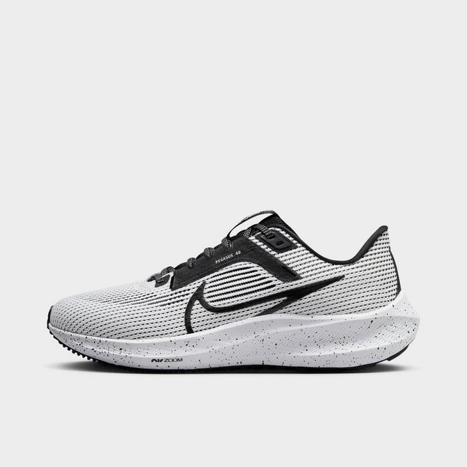 Nike pegasus finish on sale line