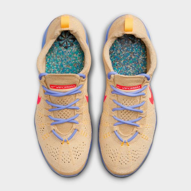 Flyknit best sale 200 womens