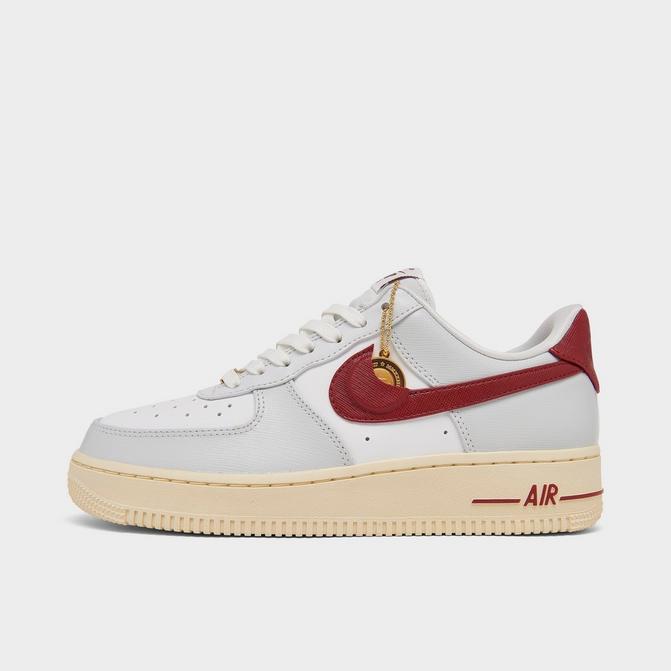 diferente a Circular No se mueve Women's Nike Air Force 1 Low SE Swoosh Pocket Casual Shoes| Finish Line