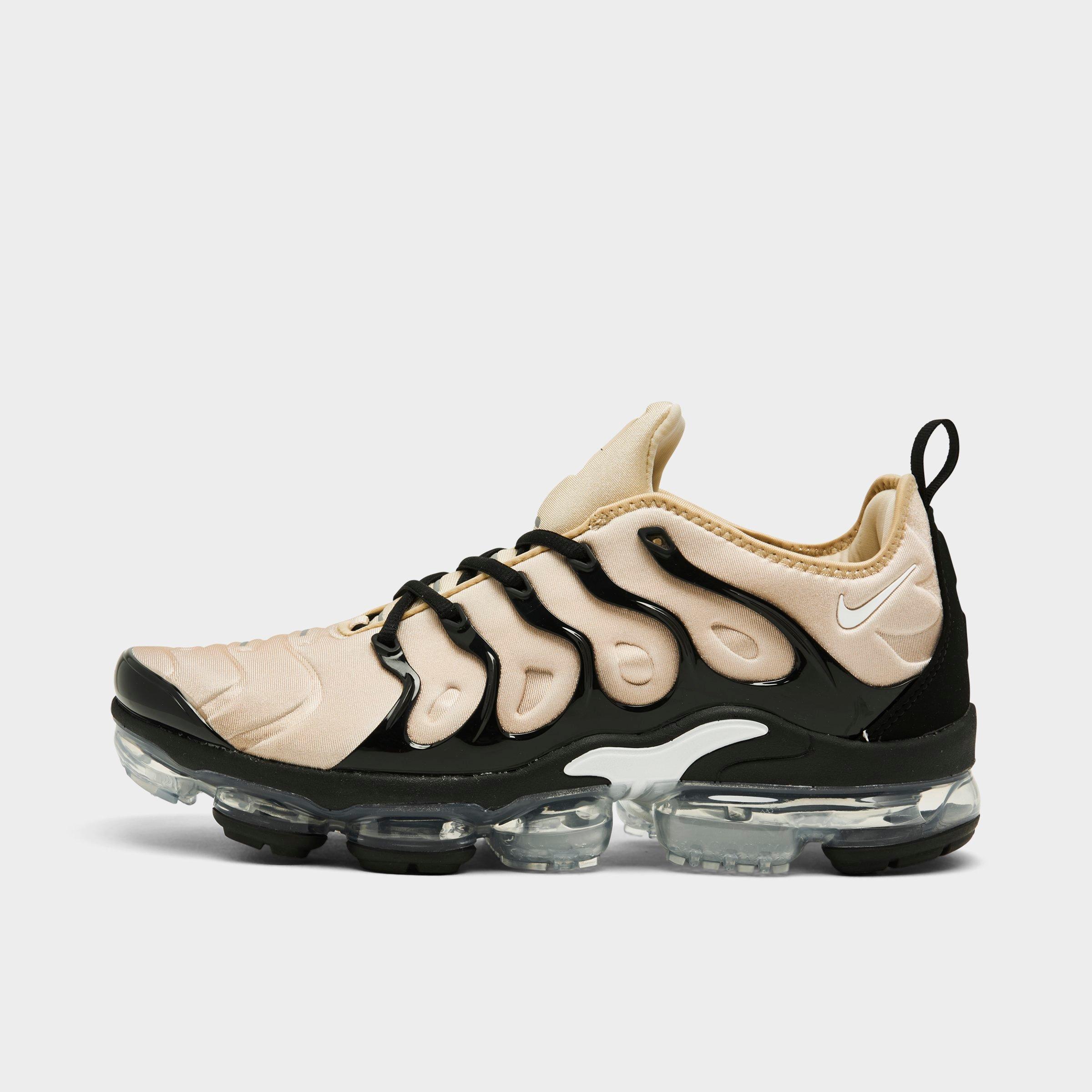 nike vapormax plus in store