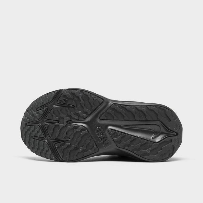 Bottom view of Little Kids' Nike Star Runner 4 Running Shoes in Black/Black/Anthracite/Black Click to zoom