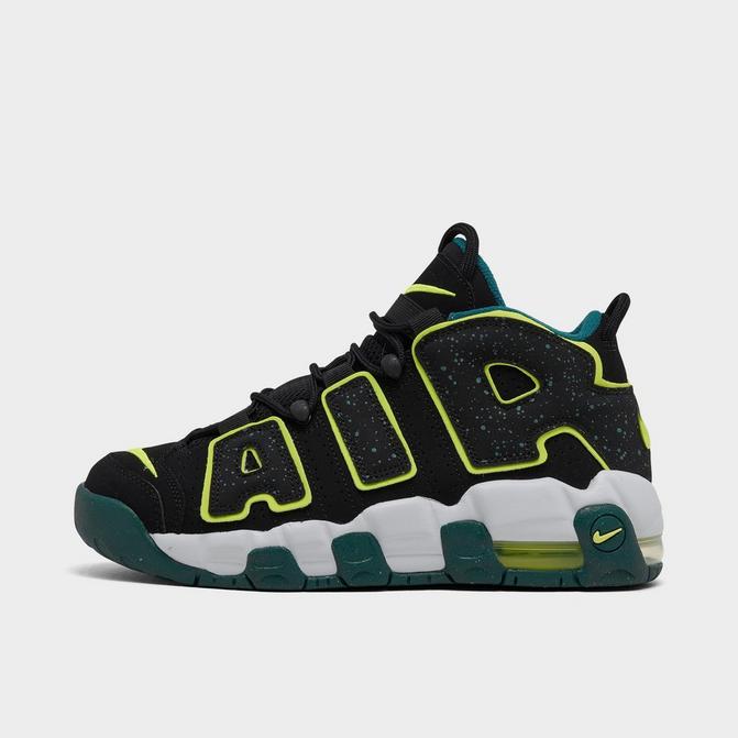 Nike uptempo 2024 basketball shoes