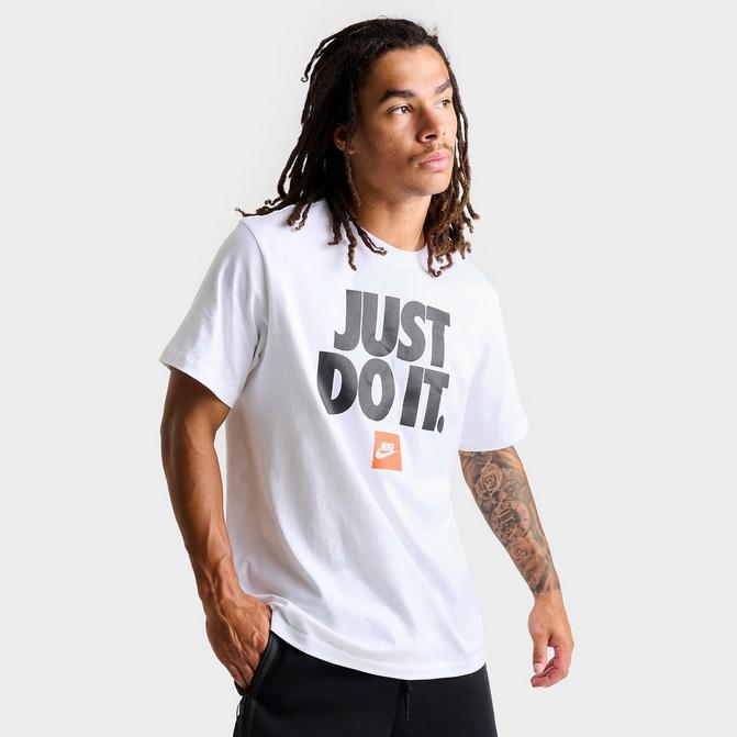 Nike Tee Made you Look! Logo Graphic Swoosh T Shir