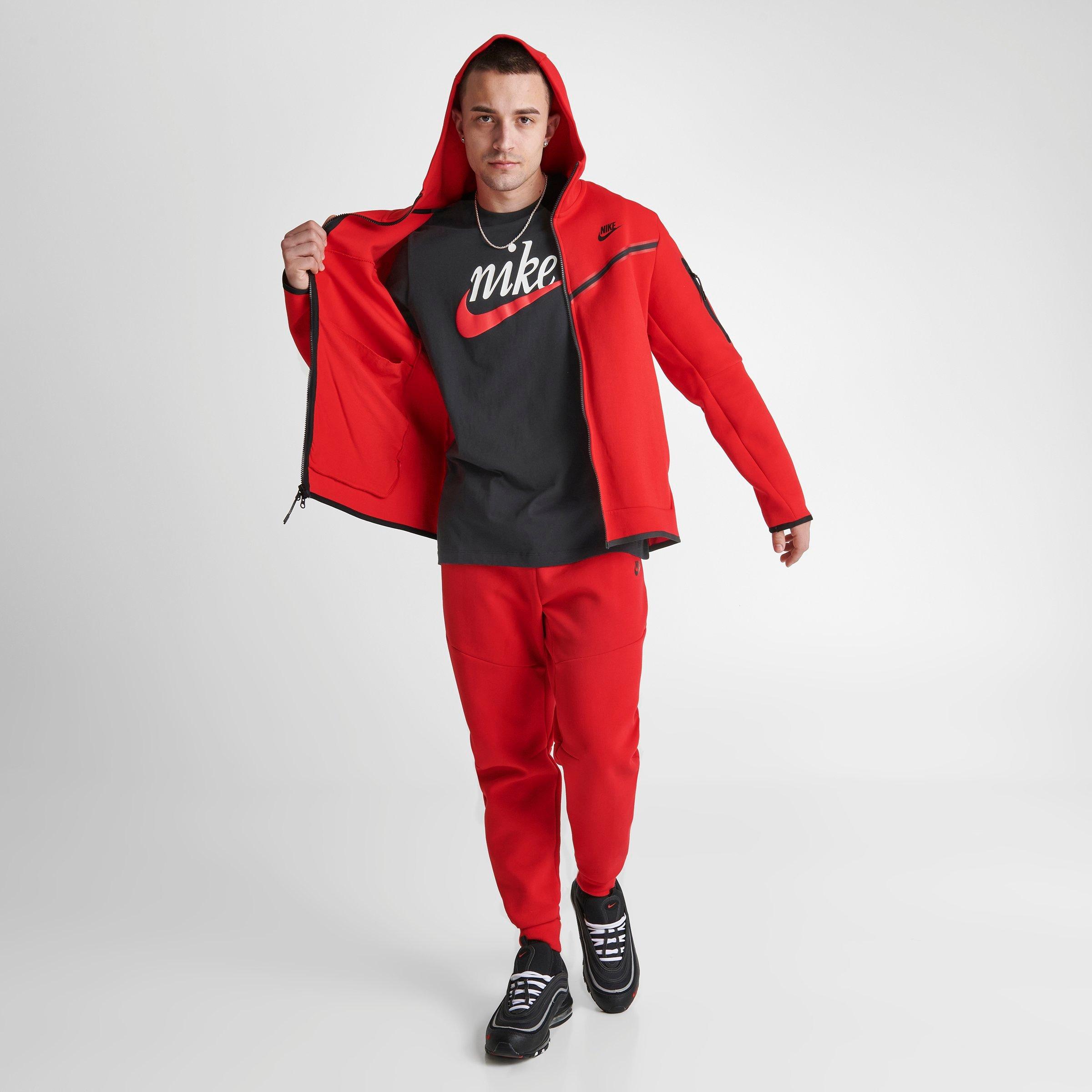 nike sportswear futura