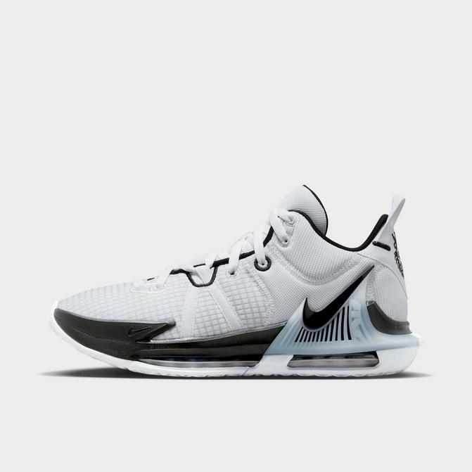 Nike Air Max LeBron VII Athletic Shoes for Men
