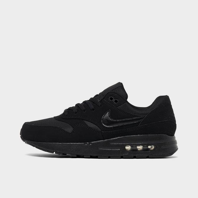 Finish line hotsell black air max