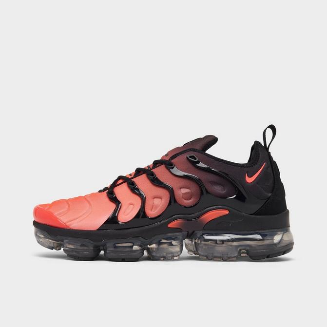 Outfit ideas - How to wear NIKE AIR VAPORMAX PLUS (BLACK/BLACK