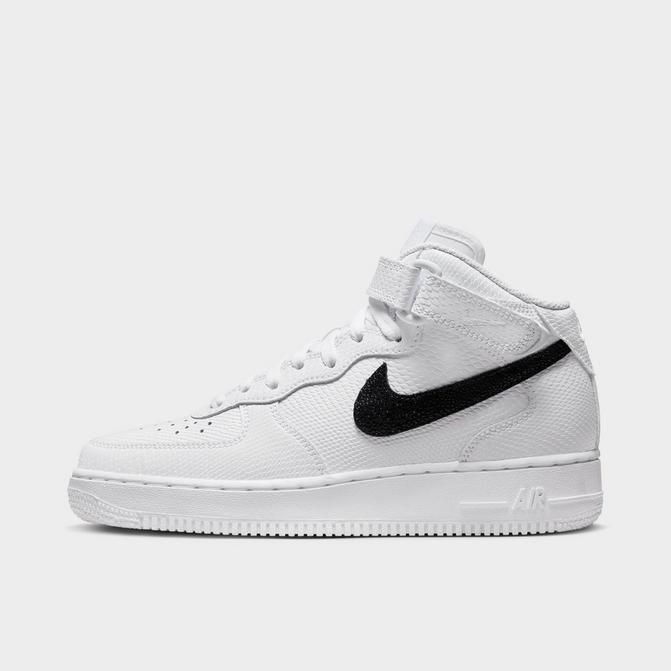 Air Force 1 Mid Top Shoes.