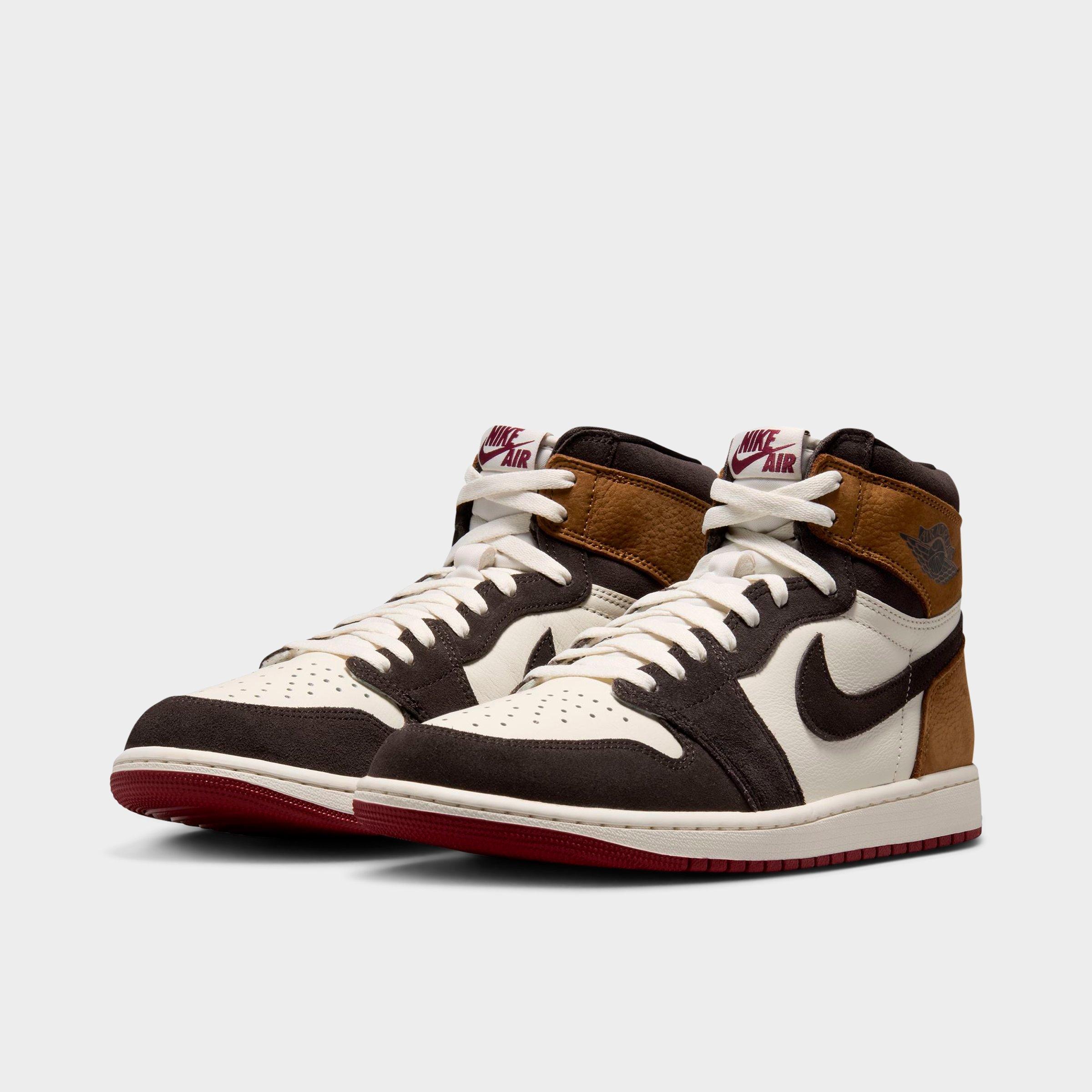 Men's Air Jordan Retro 1 High OG Casual Shoes | Finish Line