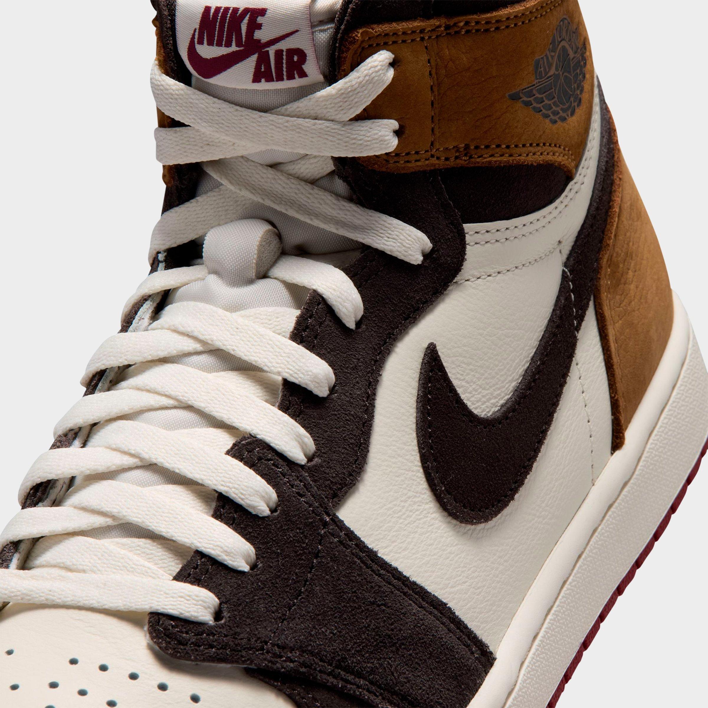 Men's Air Jordan Retro 1 High OG Casual Shoes | Finish Line