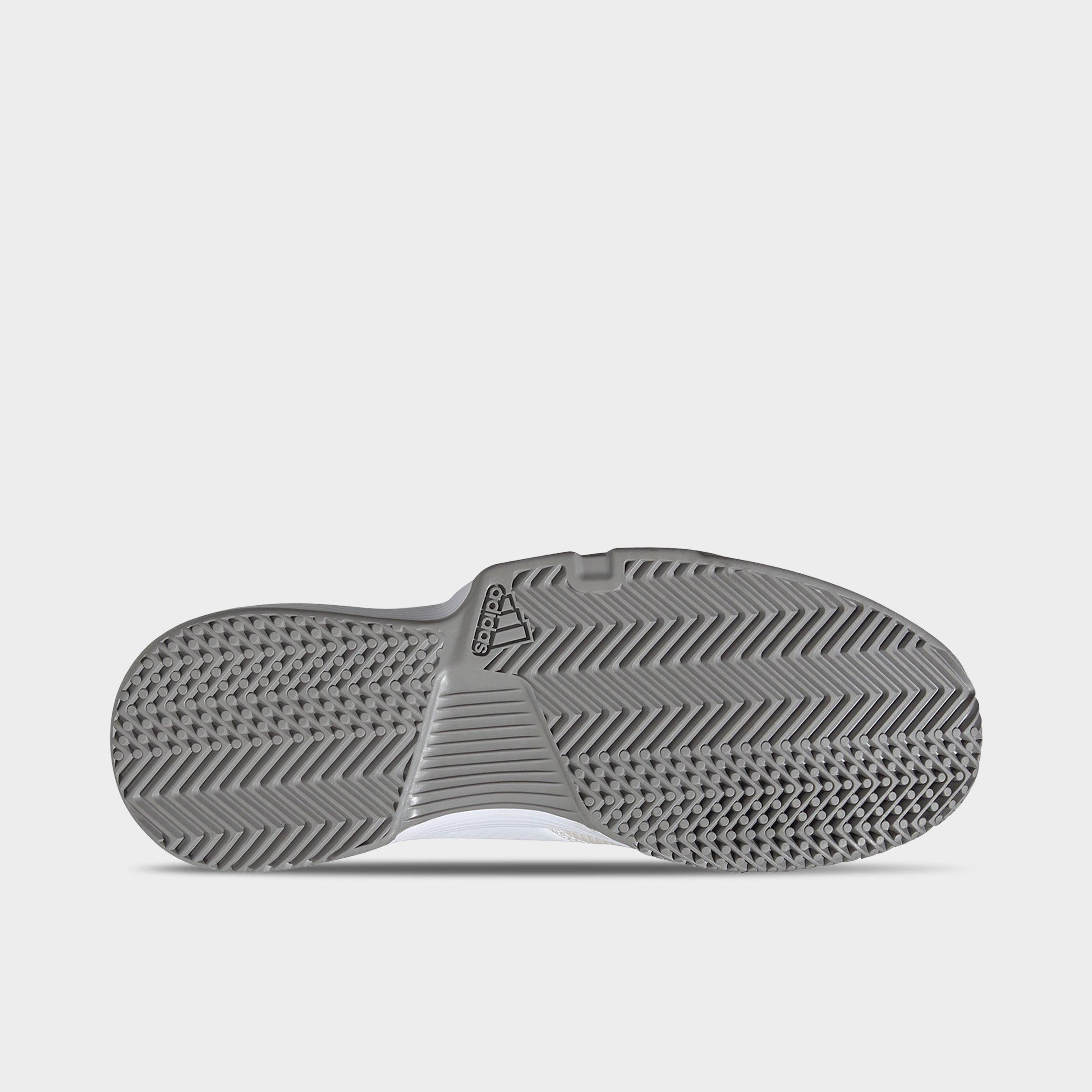 on cloud shoes wide width