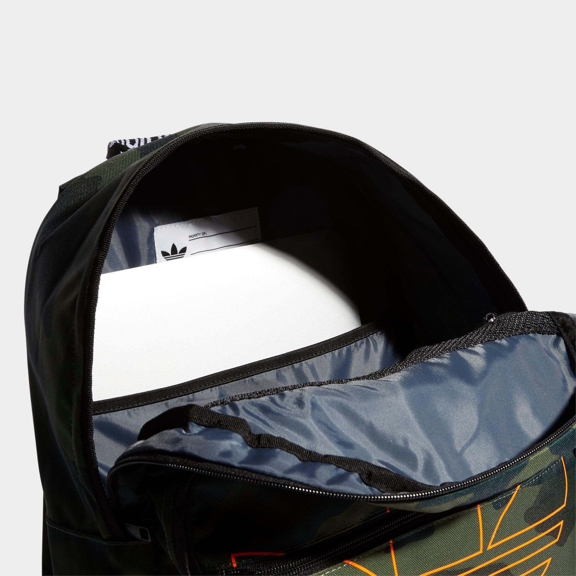 trefoil pocket backpack