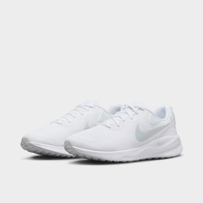 Nike revolution 3 finish line best sale